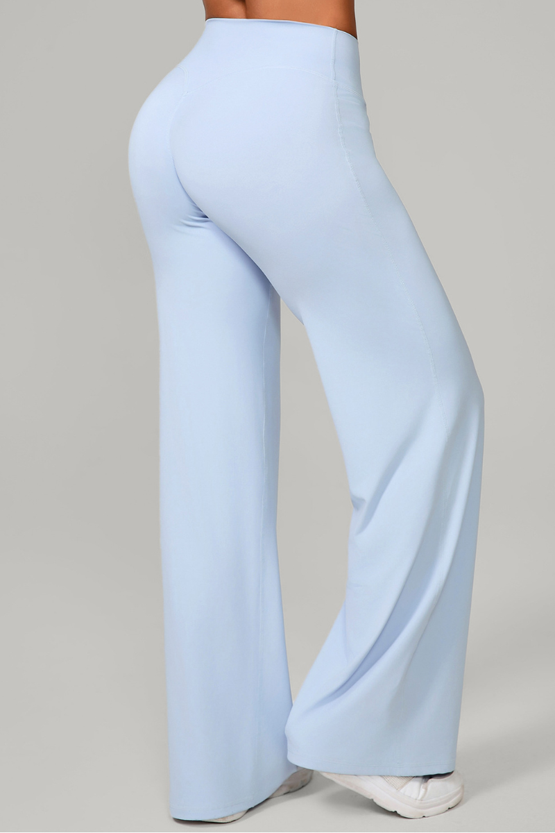 The Essential Straight-Leg Pant — AVLETICA