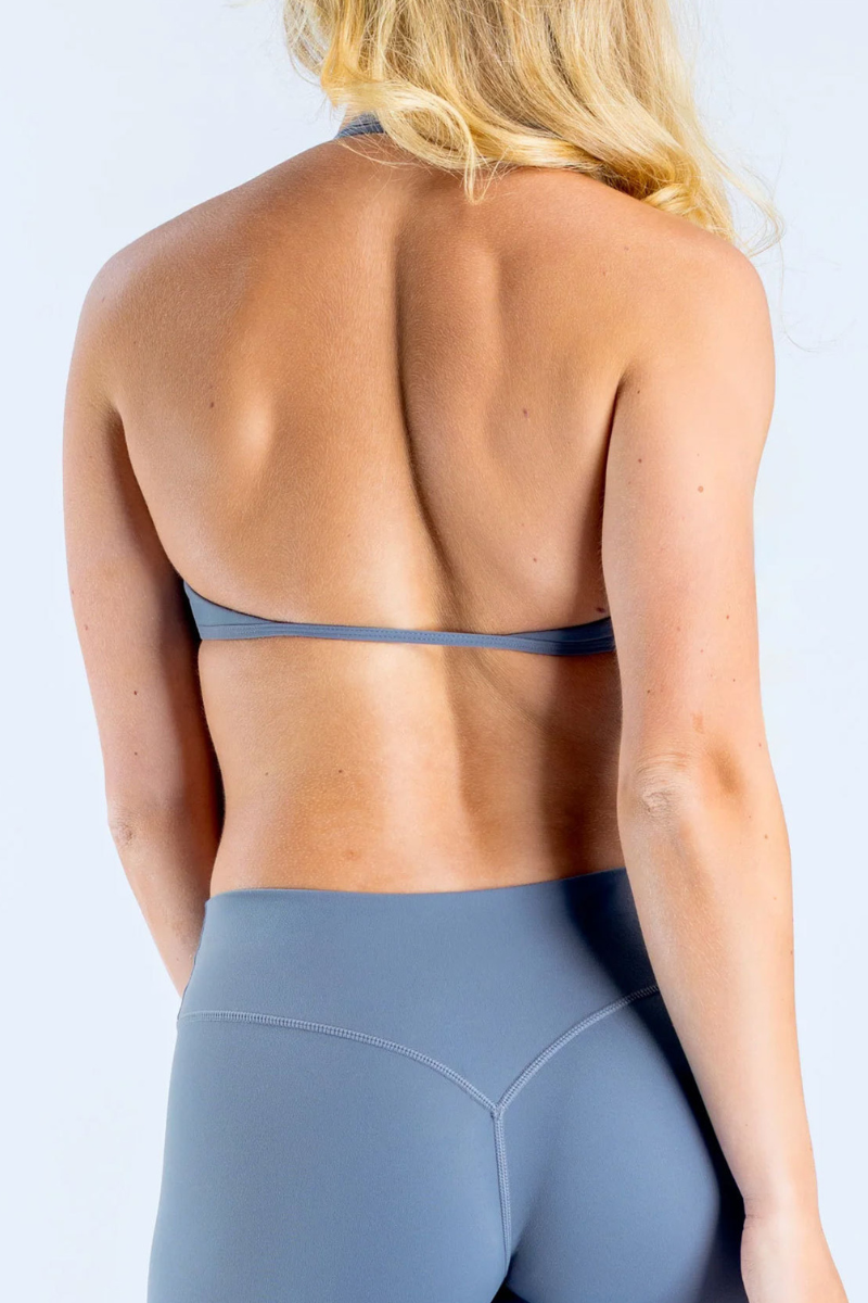 The Form V-Neck Backless Bra — AVLETICA