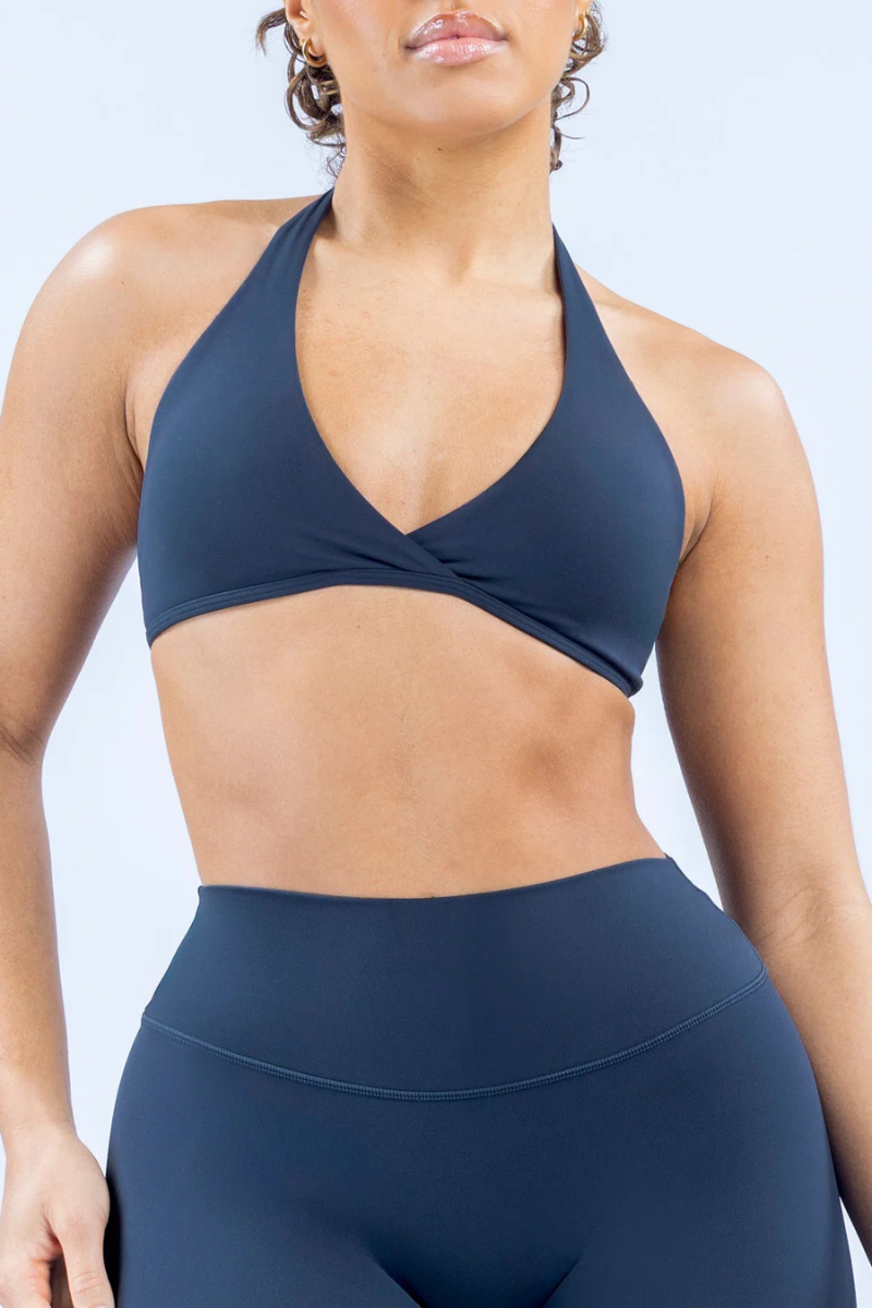 The Form V-Neck Backless Bra — AVLETICA